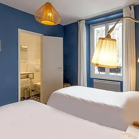 Les Toits De 4* Париж