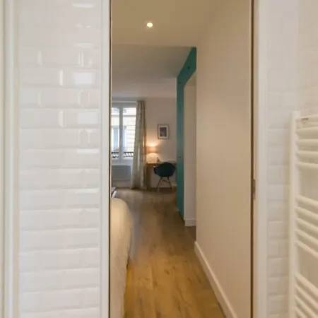 Bed and breakfast Les Toits De París