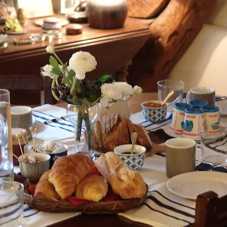 Couette-café Les Toits De 4*