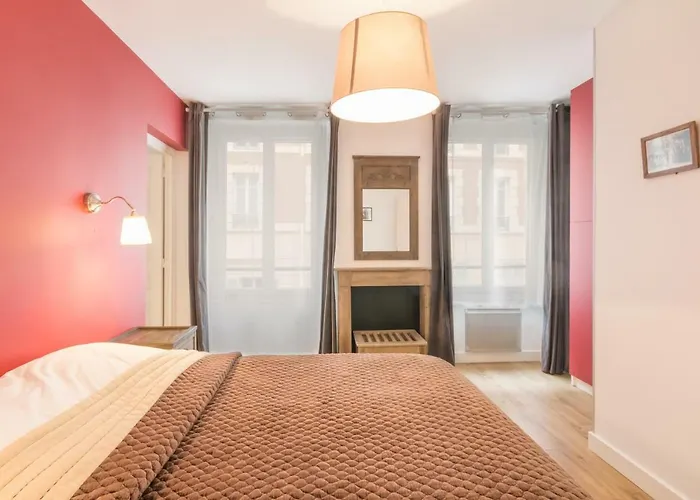 Couette-café Les Toits De 4*