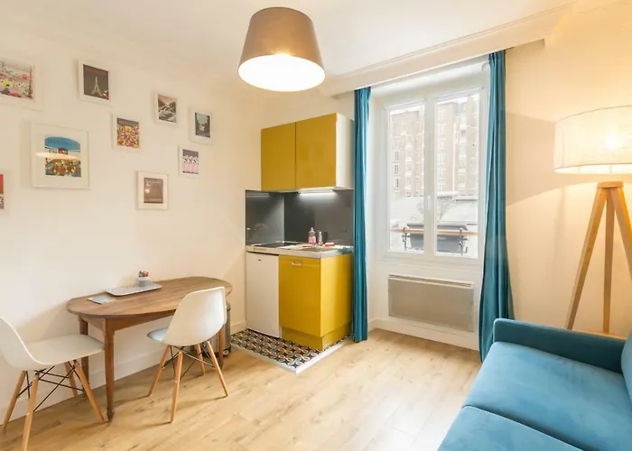 Couette-café Les Toits De 4*