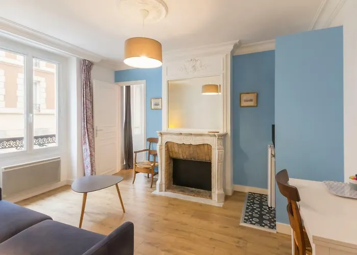 Les Toits De Alojamento de Acomodação e Pequeno-almoço 4*