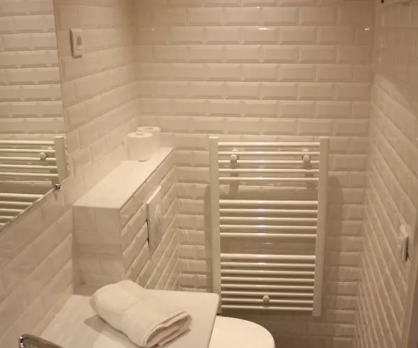 Couette-café Les Toits De 4*