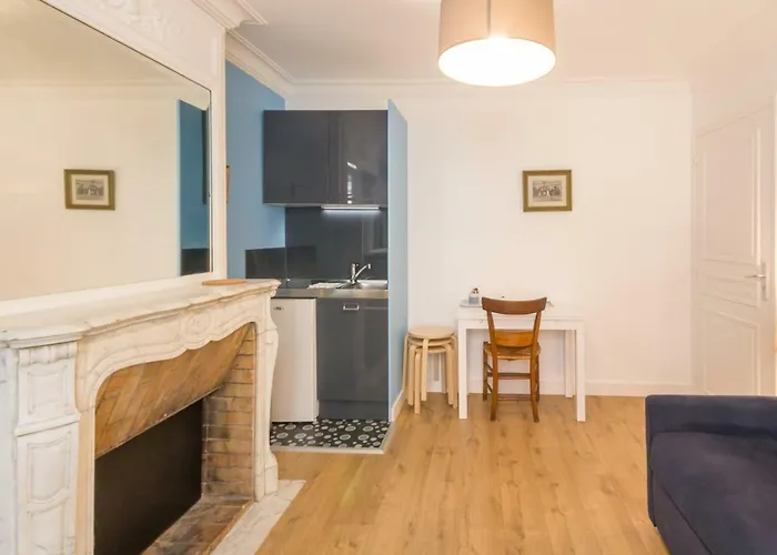 Les Toits De Oda ve Kahvaltı 4*