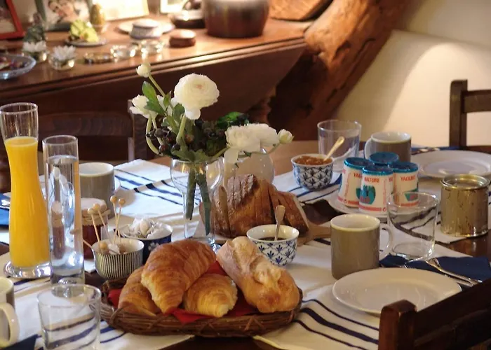 Oda ve Kahvaltı Les Toits De 4*